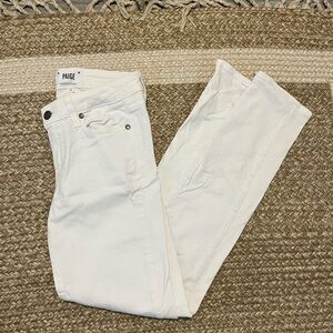 Paige White Size 26 Women's White Denim Straight Skinny Jeans